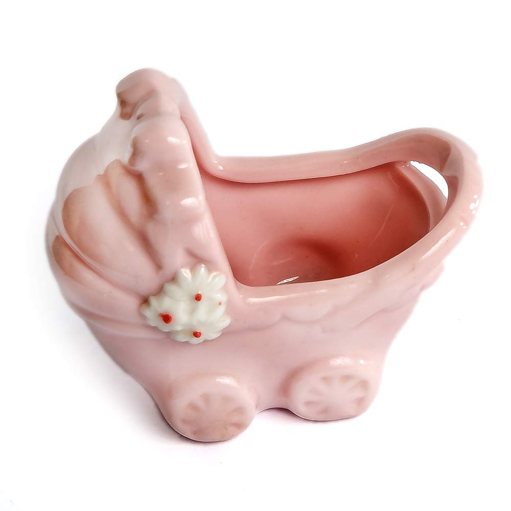 Carucior roz de bebe din ceramica